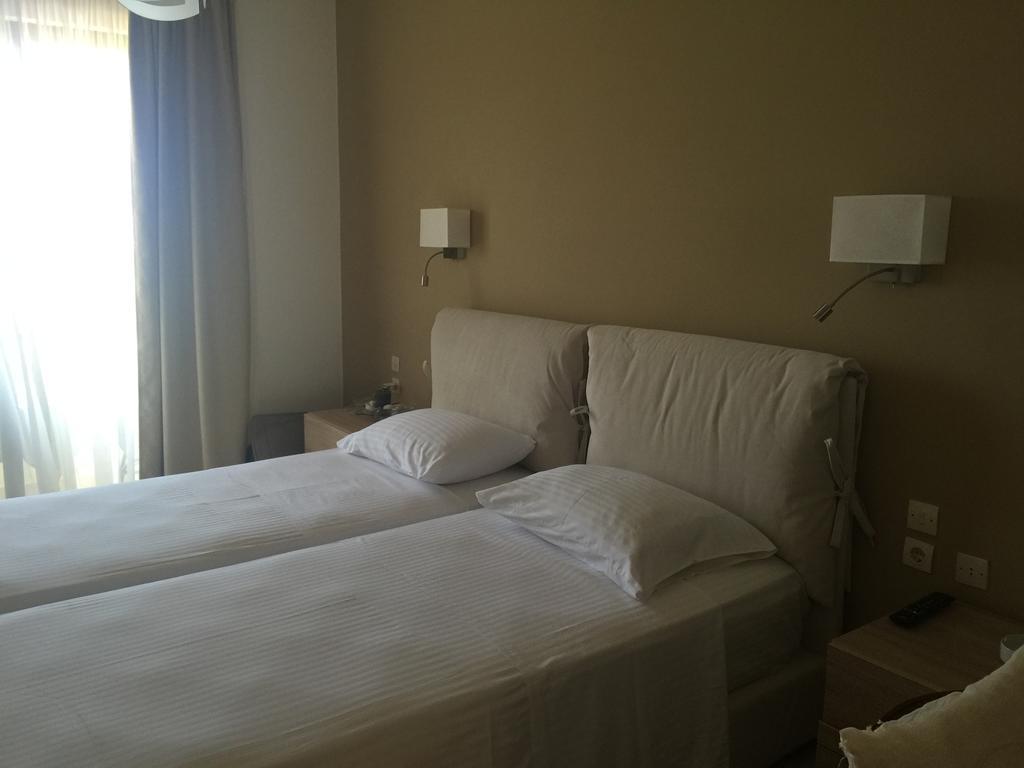Hotel Nikos Ikies Theológos Esterno foto